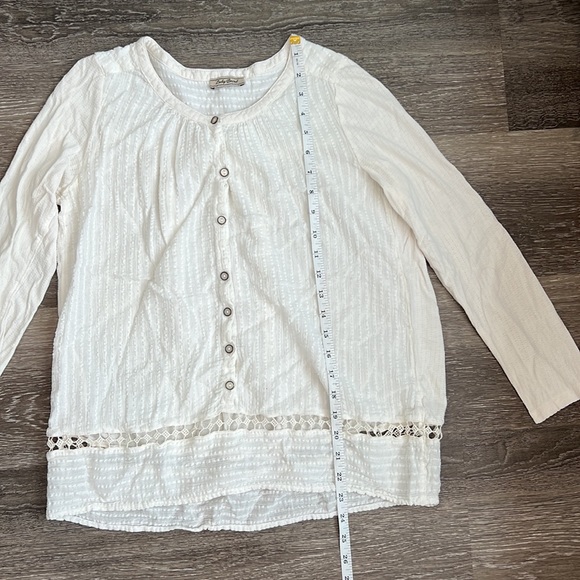 Lucky Brand White Top Boho Long Sleeve Ivory Small V-Neck Button Front - Picture 5 of 7